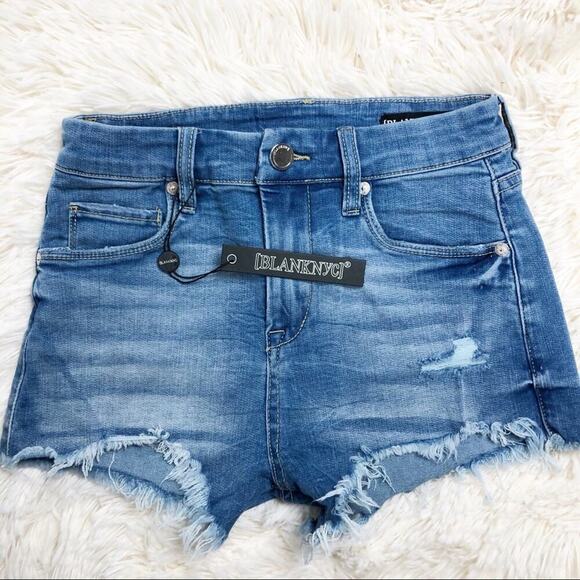 NWT BLANKNYC Denim Puppy Love Denim Wedge Shorts Size 24 - Picture 8 of 14